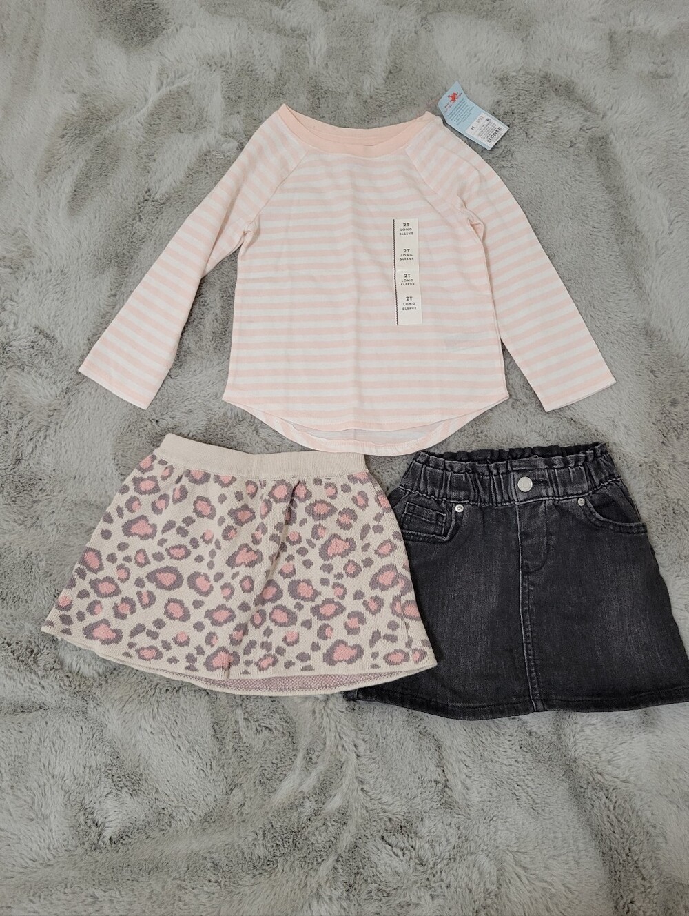 2t Girls 3 Piece Skirt And Top Bundle